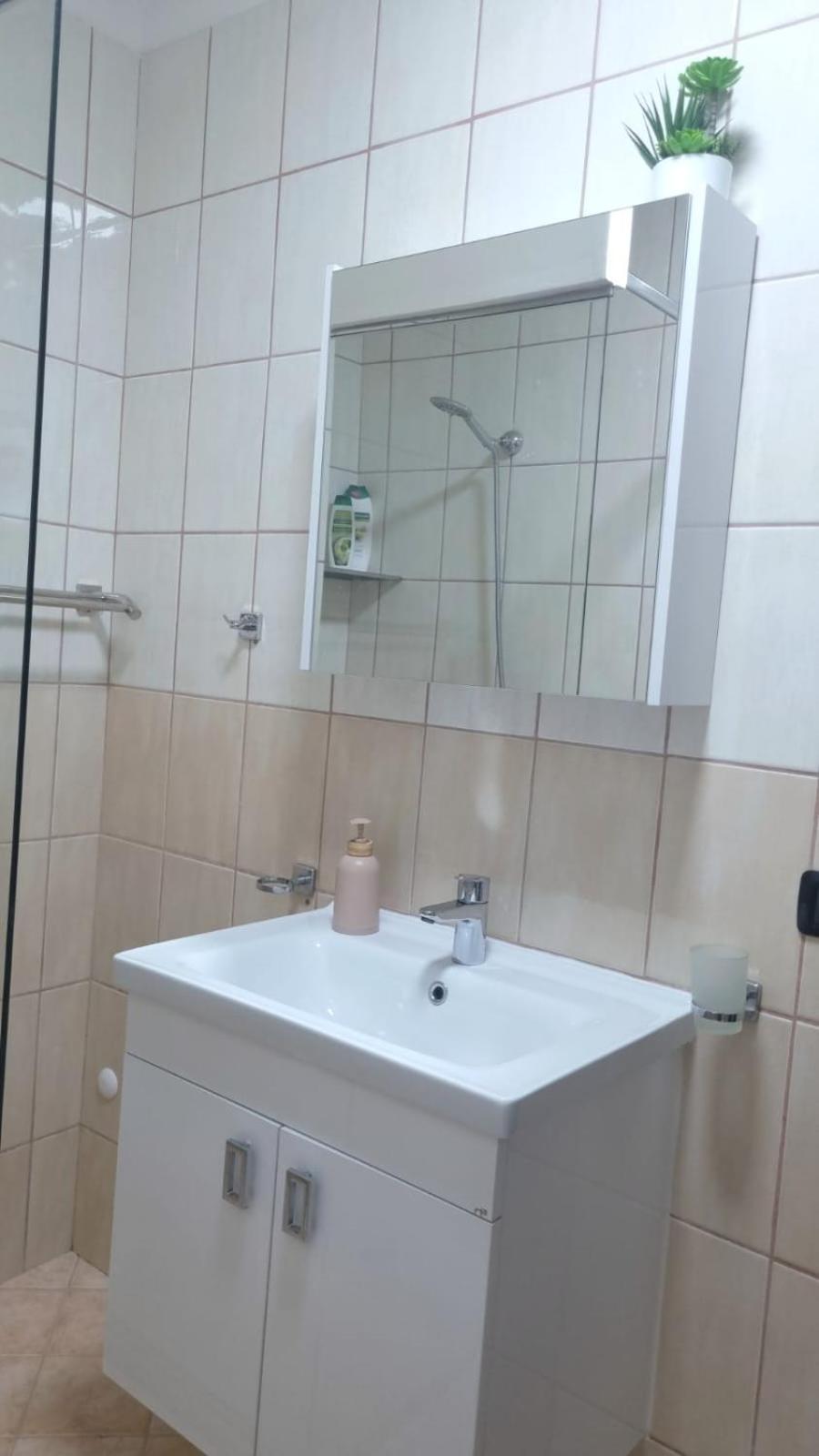Nevila'S Apartment Тирана Екстериор снимка
