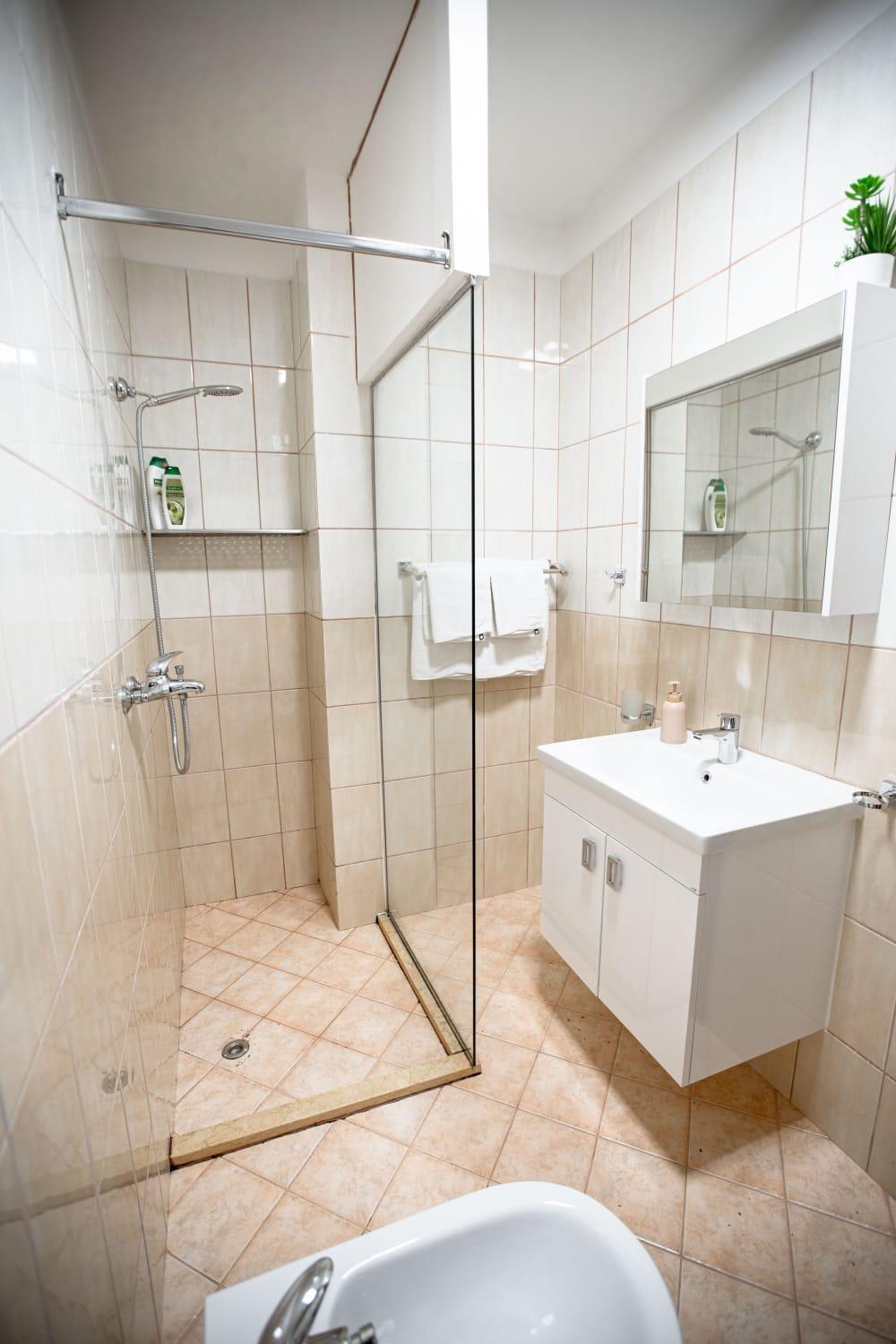 Nevila'S Apartment Тирана Екстериор снимка